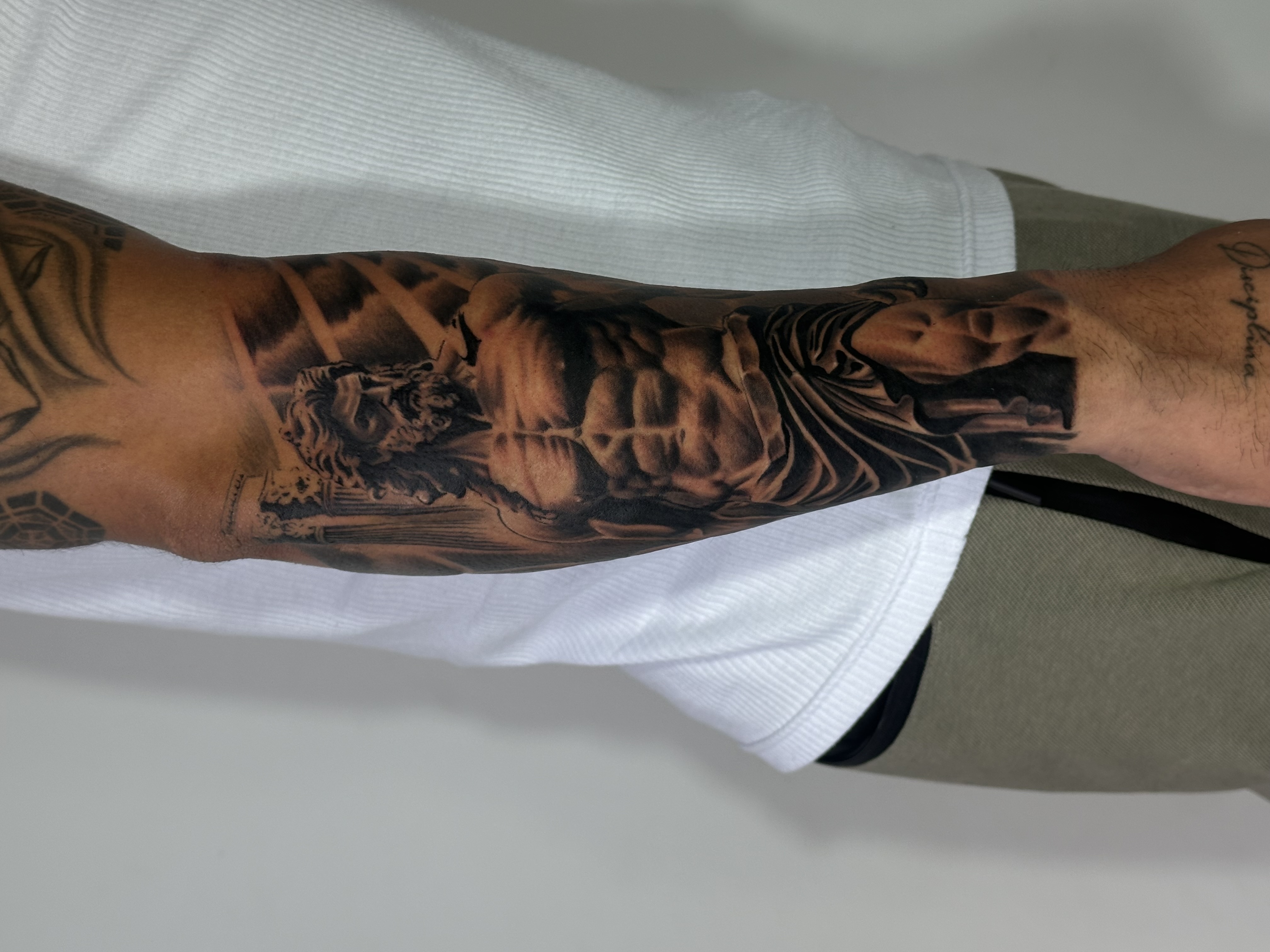Tattoo by Leo, 2